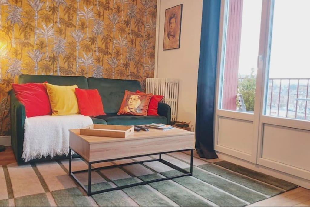 T1 Cocooning A L'Hotel De Ville Charleville-Mezieres Bagian luar foto