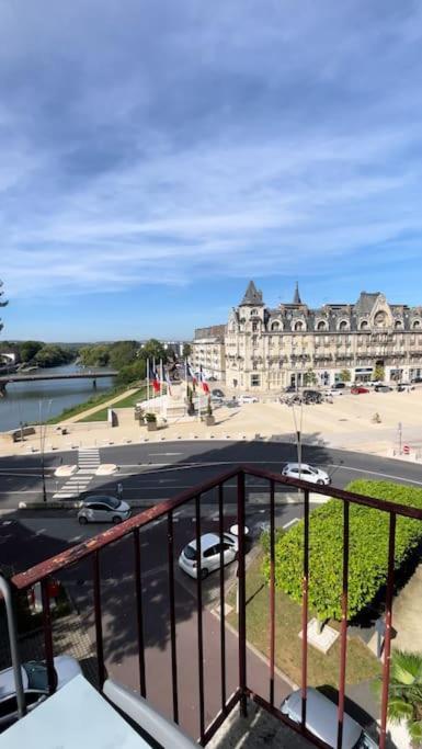 T1 Cocooning A L'Hotel De Ville Charleville-Mezieres Bagian luar foto